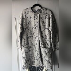 J.Jill Textured Jacquard Knit Coatigan – Gray & Cream Floral Pattern –‎ Medium